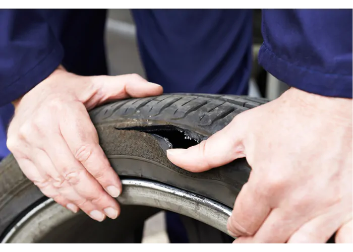 Defektjavító hab: Mentőöv vagy csak egy flakonnyi illúzió?