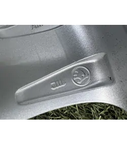 5x112 16" Skoda gyári alufelni 7Jx16h2 ET45 - Mobil Gumis 8