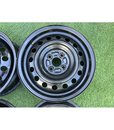 4x100 15" Toyota gyári lemezfelni 6Jx15h2 ET45 4