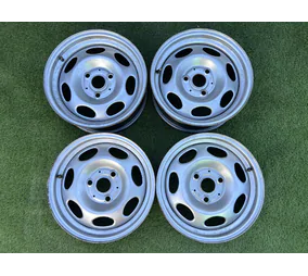 3x112 15" Smart gyári lemezfelni 4,5Jx15h2 ET23 5,5jx15h2 E22 alapértelmezett kép