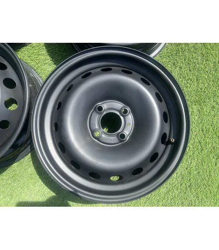 4x100 15" Renault gyári lemezfelni 5,5Jx15h2 ET43 3