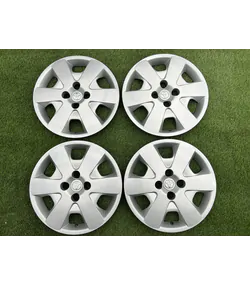 Toyota gyári 15" dísztárcsa 1