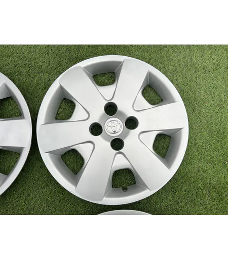 Toyota gyári 15" dísztárcsa 4