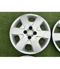 Toyota gyári 15" dísztárcsa 5