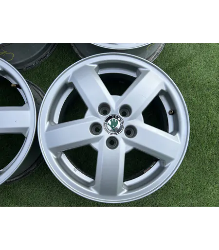 5x100 15" Skoda gyári alufelni 6Jx15h2 ET38 3