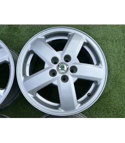 5x100 15" Skoda gyári alufelni 6Jx15h2 ET38 4