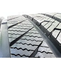 275/35 R20 Vredestein Quatrac Pro négyévszakos gumi mm - Mobil Gumis 4