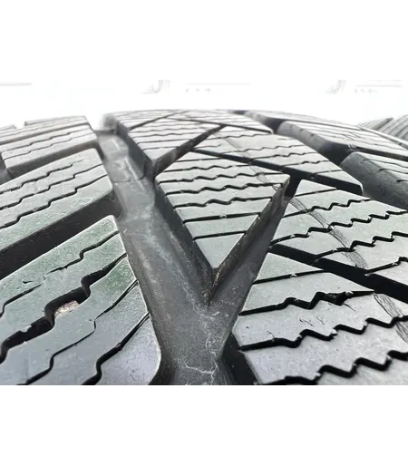 235/65 R17 Vredestein WintracPro téli gumi 6-7mm - Mobil Gumis 4