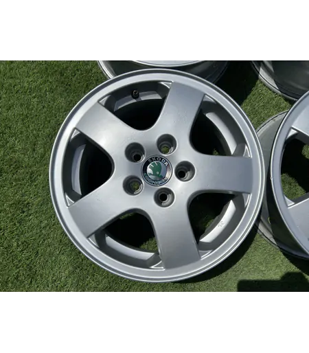5x100 14" Skoda gyári alufelni 6Jx14h2 ET43 2
