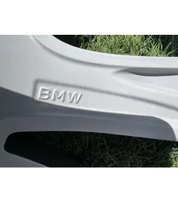 5x120 17" Bmw F10 F11 gyári alufelni 8Jx17h2 ET30 8