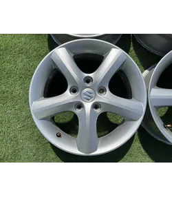 5x114.3 16" Suzuki SX4 gyári alufelni 6Jx16h2 ET50 2