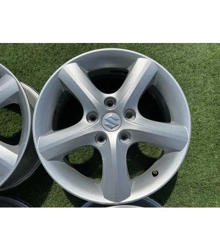 5x114.3 16" Suzuki SX4 gyári alufelni 6Jx16h2 ET50 4