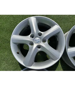 5x114.3 16" Suzuki SX4 gyári alufelni 6Jx16h2 ET50 5