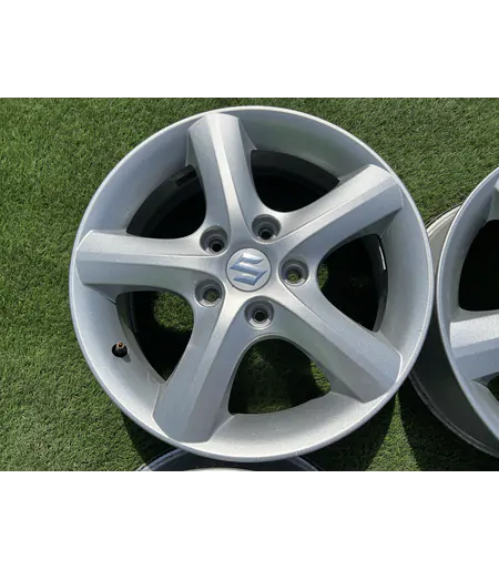 5x114.3 16" Suzuki SX4 gyári alufelni 6Jx16h2 ET50 5