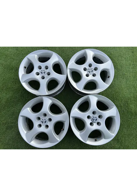 5x100 15" Toyota gyári alufelni 6Jx15h2 ET39