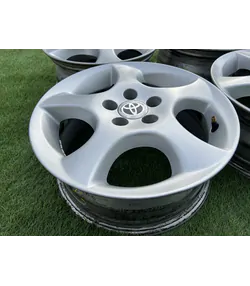 5x100 15" Toyota gyári alufelni 6Jx15h2 ET39 6