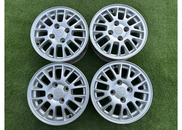 4x114.3 15" Mitsubishi gyári alufelni 6Jx15h2 ET46 alapértelmezett kép
