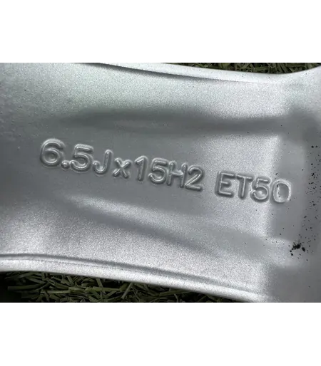 5x112 15" Volkswagen gyári alufelni 6,5Jx15h2 ET50 - Mobil Gumis 7