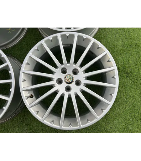 5x98 17" Alfa Romeo gyári alufelni 7Jx17h2 ET40,5 3
