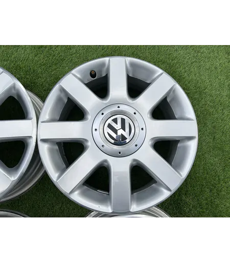 5x112 16" Volkswagen gyári alufelni 6Jx16h2 ET50 4