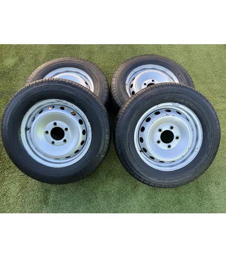 5x130 16" Renault Master gyári lemezfelni 225/65 R16C újszerű nyári gumikkal 1