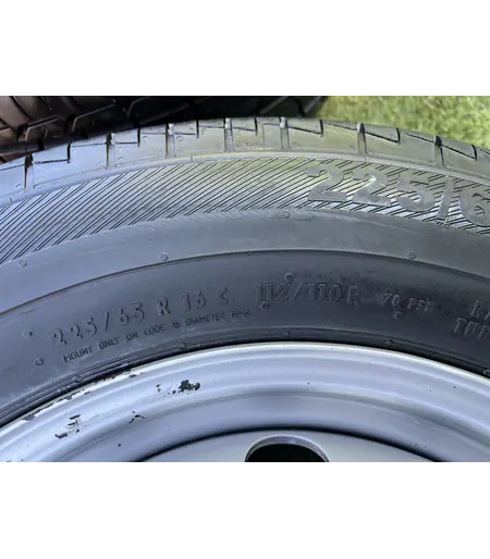 5x130 16" Renault Master gyári lemezfelni 225/65 R16C újszerű nyári gumikkal 3
