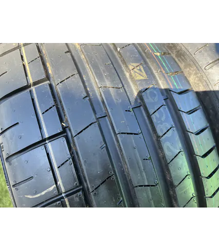 255/30 R19 Pirelli PZero nyári gumi mm 2