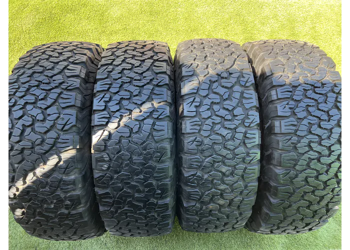 265/70 R17 BFGoodrich All-Terrain T/A téli gumi 8,5-9mm alapértelmezett kép