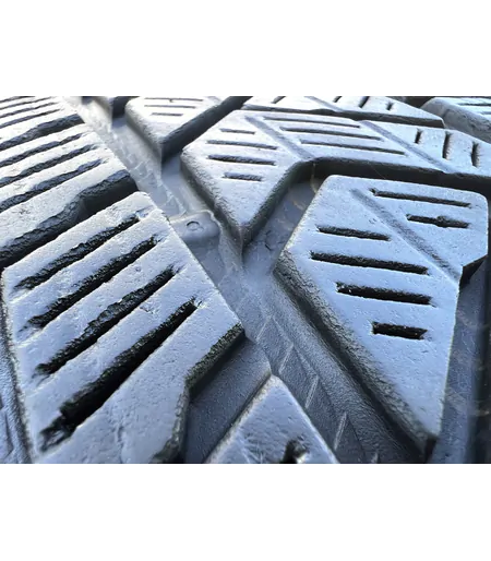 265/45 R21 Pirelli Scorpion téli gumi 5mm 4