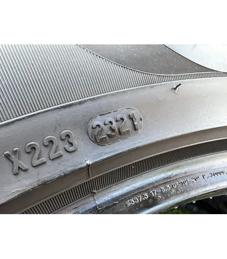265/45 R21 Pirelli Scorpion téli gumi 5mm 6