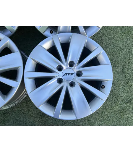 5x112 16" Volkswagen gyári alufelni 6,5Jx16h2 ET33 - Mobil Gumis 4