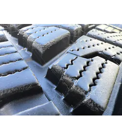 215/65 R16C Lassa Wintus 2 téli gumi 9mm - Mobil Gumis 4