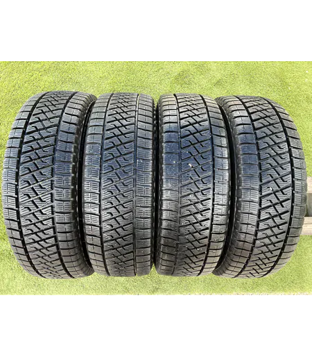 215/65 R16C Lassa Wintus 2 téli gumi 9-10mm