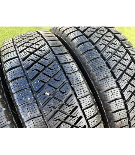 215/65 R16C Lassa Wintus 2 téli gumi 9-10mm 3