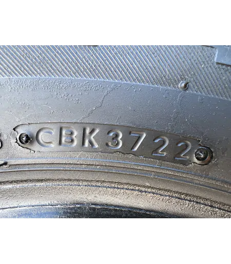 215/70 R15C Bridgestone Blizzak W810 téli gumi 6-7mm 6