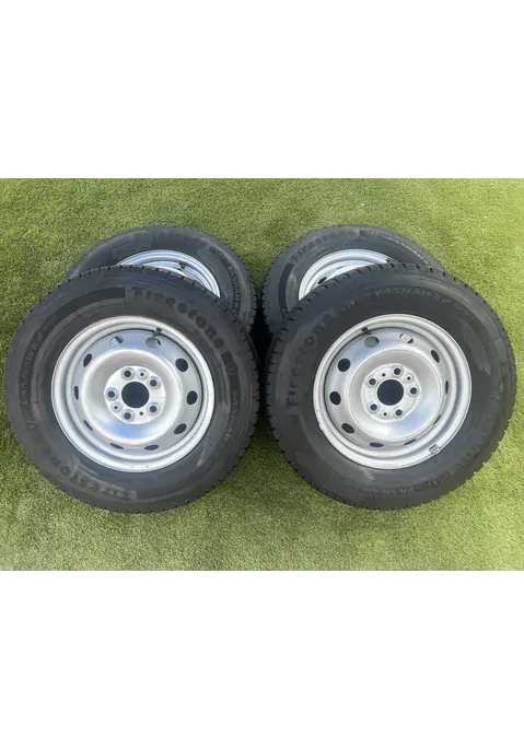 5x118 15"Fiat,Citroen,Peugeot gyári lemezfelni 215/70 R15C téli gumikkal