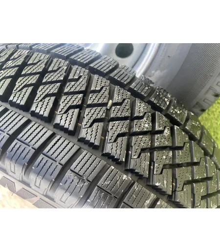 5x118 15"Fiat,Citroen,Peugeot gyári lemezfelni 215/70 R15C téli gumikkal 3