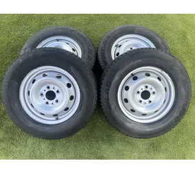 5x118 15" Fiat,Citroen,Peugeot gyári lemezfelni 215/70 R15C téli gumikkal alapértelmezett kép