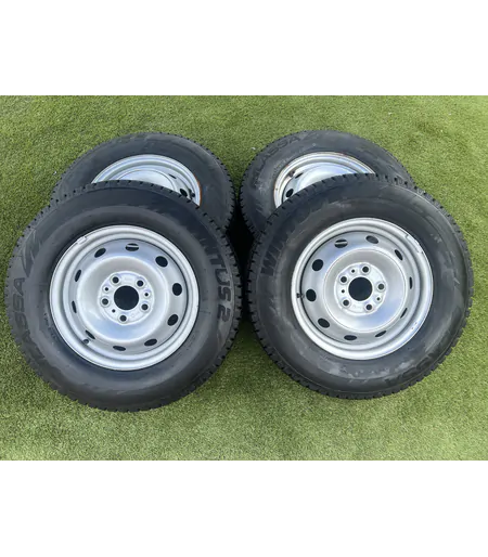 5x118 15" Fiat,Citroen,Peugeot gyári lemezfelni 215/70 R15C újszerű téli gumikkal