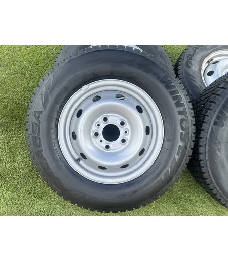 5x118 15" Fiat,Citroen,Peugeot gyári lemezfelni 215/70 R15C újszerű téli gumikkal 2