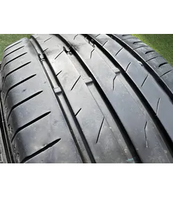 215/60 R16 Toyo Tires Proxes Comfort nyári gumi 6mm 3