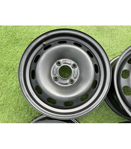 4x108 15" Ford újszerű gyári lemezfelni + TPMS szenzor 6Jx15h2 ET47,5 5
