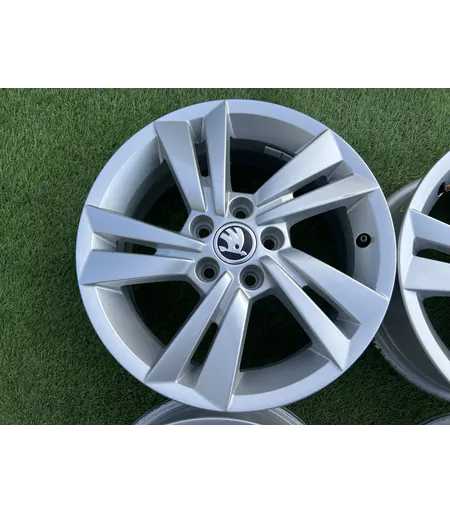 5x100 15" Skoda gyári alufelni 6Jx15h2 ET38 5