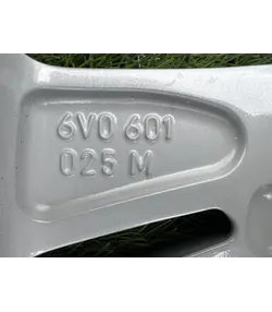 5x100 15" Skoda gyári alufelni 6Jx15h2 ET38 7