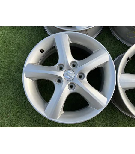 5x114.3 16" Suzuki SX4 gyári alufelni 6Jx16h2 ET50 2