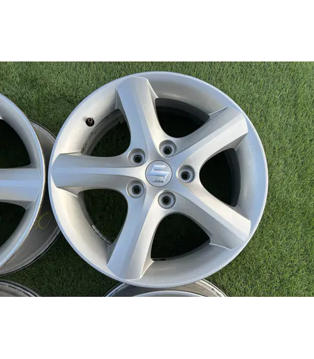 5x114.3 16" Suzuki SX4 gyári alufelni 6Jx16h2 ET50 4