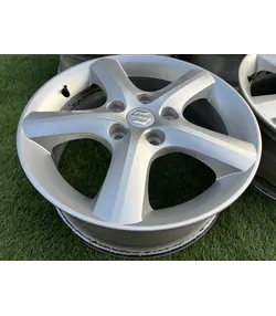 5x114.3 16" Suzuki SX4 gyári alufelni 6Jx16h2 ET50 6