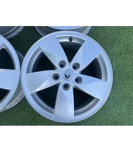 5x114.3 16" Renault gyári alufelni 6,5Jx16h2 ET47 3
