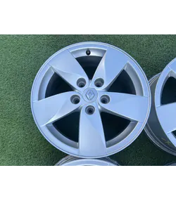 5x114.3 16" Renault gyári alufelni 6,5Jx16h2 ET47 4