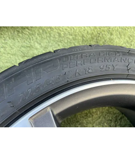 5x108 18" Volvo gyári alufelni 225/45 R18 nyári gumikkal - Mobil Gumis 7